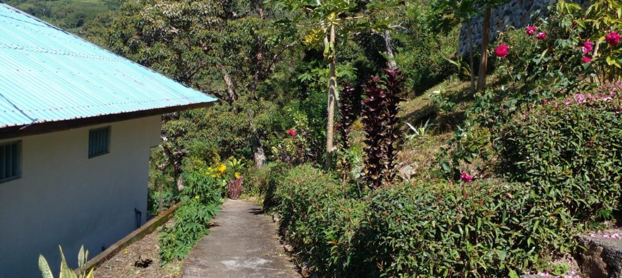 Farila Lodge Kelimutu Exteriér fotografie